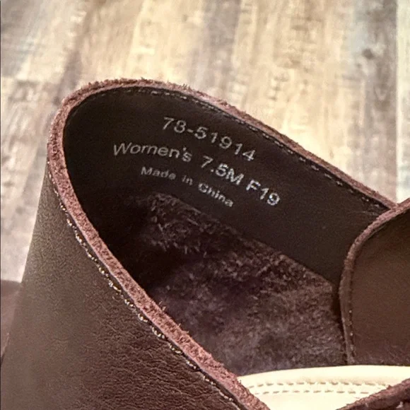 Johnston & Murphy Dark Brown Leather Heeled Boots - Picture 7 of 7